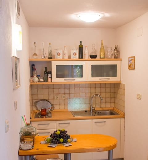 Apartment Kova - Unit 375352-13