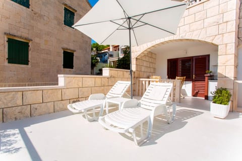Apartments and Rooms Hope - Unit 375386-13