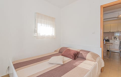 Apartments Nadica - Unit 375412-13