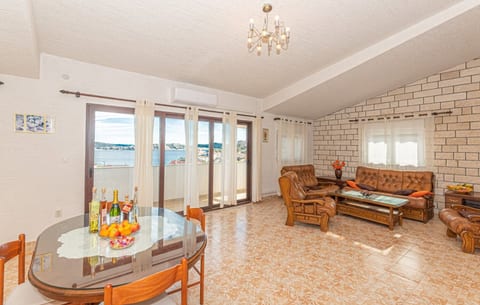 Apartments Nadica - Unit 375413-13