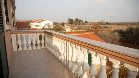 House Isabell - Unit 375420-13