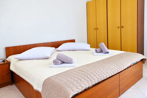 Apartment Maris - Unit 375433-13