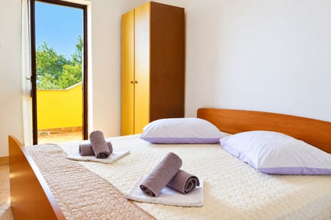 Apartment Maris - Unit 375433-13