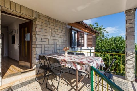 Apartment Lili - Unit 375454-13