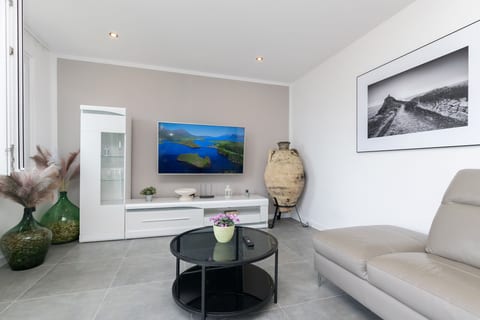 Apartment Mila - Unit 375513-13