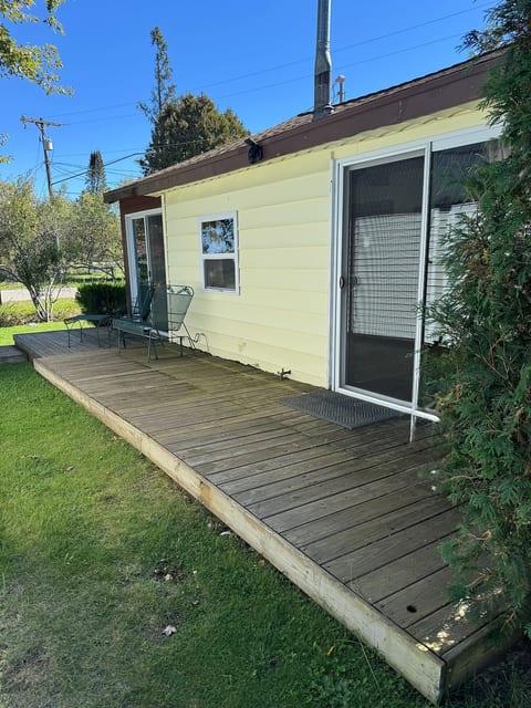 Cozy cabin with lake access image 4
