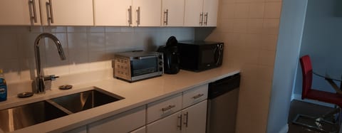Chic Furnished Apartment with Modern Amenities on 12 Avenue SW for Prime Stays