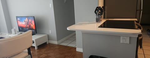 Chic Furnished Apartment with Modern Amenities on 12 Avenue SW for Prime Stays