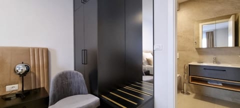 Apartments Mark 1 - Unit 375521-13