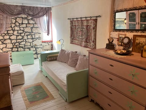 House Gora - Unit 375559-13