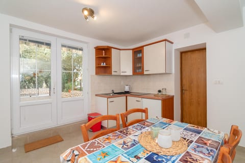 Apartments Ip - Unit 375581-13