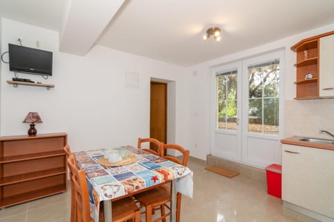 Apartments Ip - Unit 375581-13