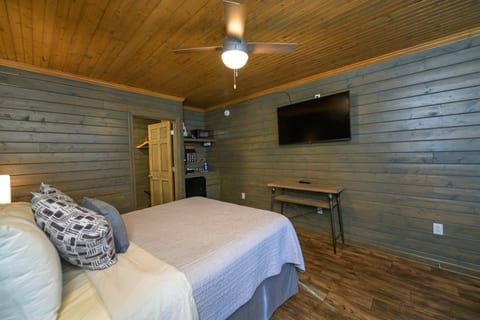 Bedroom with kitchenette