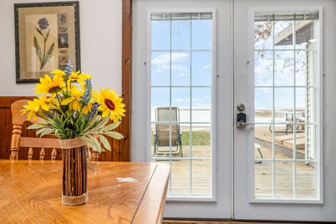 Cozy Home on Lake Huron I