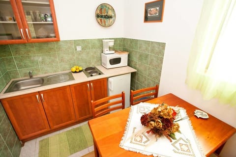Apartments Miro - Unit 375630-13