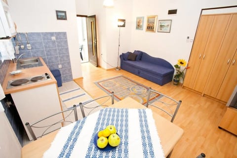 Apartments Miro - Unit 375628-13
