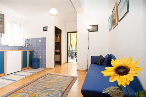 Apartments Miro - Unit 375628-13