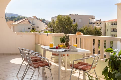 Apartments and Rooms Happiness - Unit 375636-13
