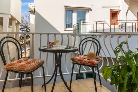 Apartments and Rooms Happiness - Unit 375638-13