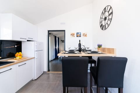 House Fani - Unit 375671-13