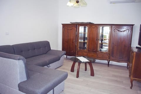 House Mari - Unit 375677-13