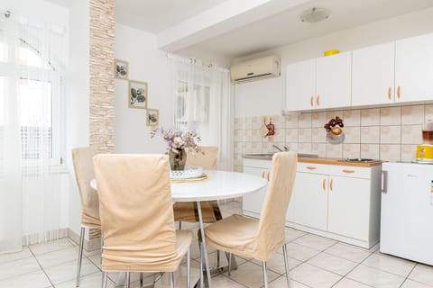 Apartments Knez - Unit 375742-13