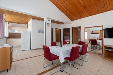Apartments Krneta - Unit 376244-13