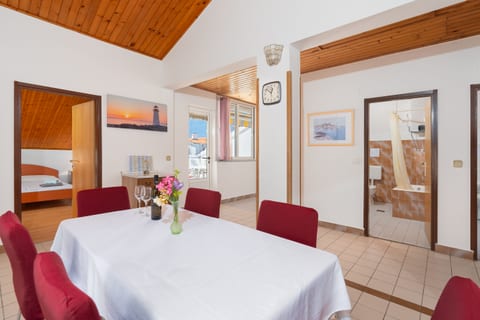 Apartments Krneta - Unit 376244-13