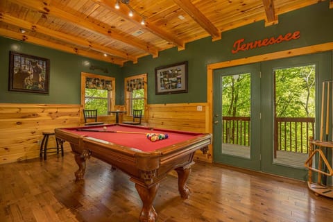 7 ft pool table