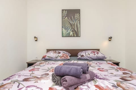 Apartments Beachfront Srima - Unit 376205-13