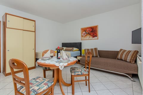 Apartments Markovic - Unit 376217-13