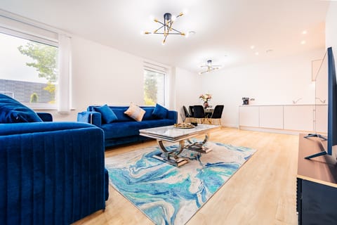 Luxury apartment next to London City Airport (LCY)