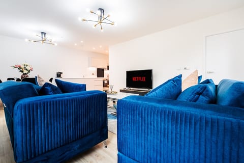 Luxury apartment next to London City Airport (LCY)