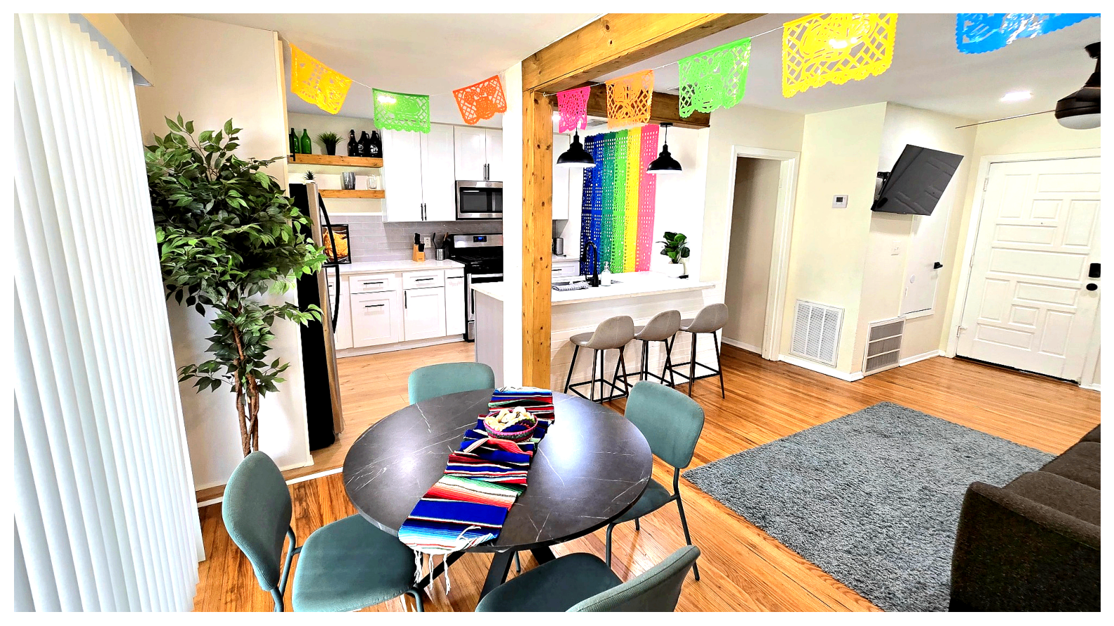 Join Us For A Fiesta! - Central San Antonio - Photo 6