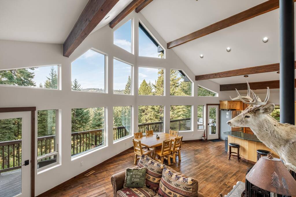 cle-elum-hideaway:-hot-tubgame-roomgrillandviews/