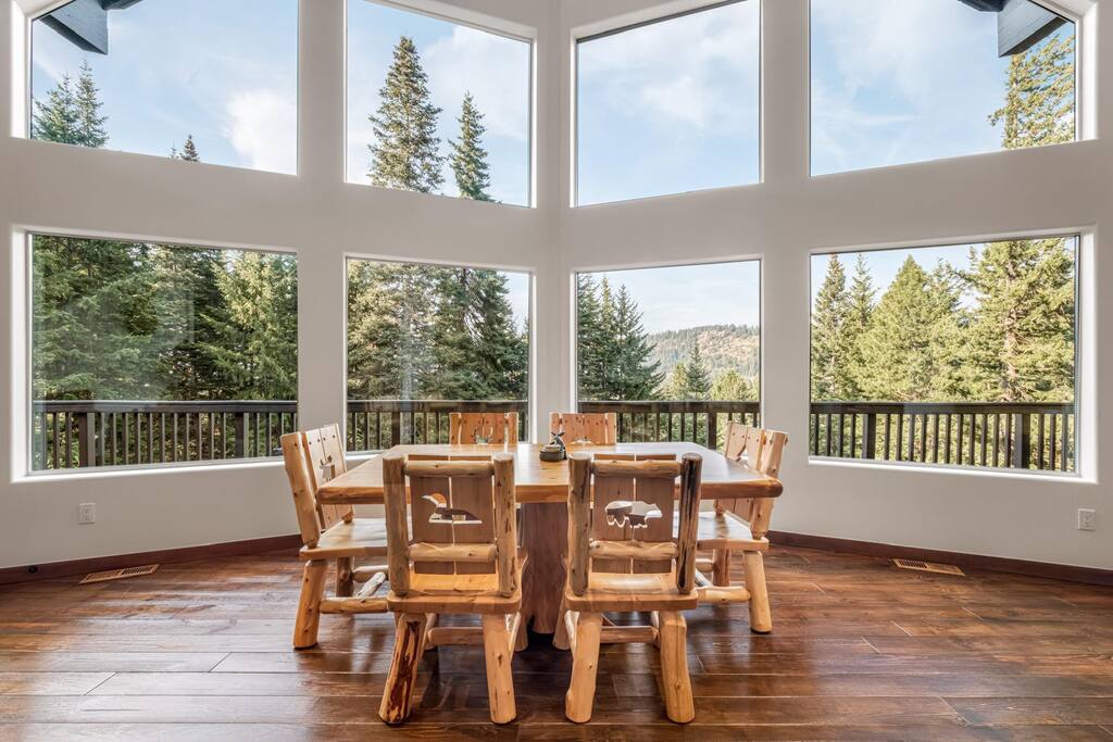 cle-elum-hideaway:-hot-tubgame-roomgrillandviews/