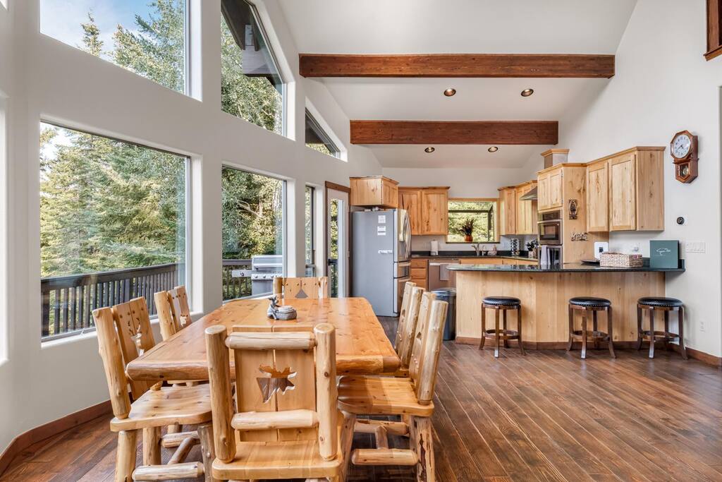 cle-elum-hideaway:-hot-tubgame-roomgrillandviews/