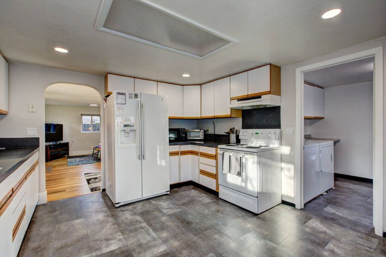 little-blue-bungalow-pet-friendly-fenced-yard!/