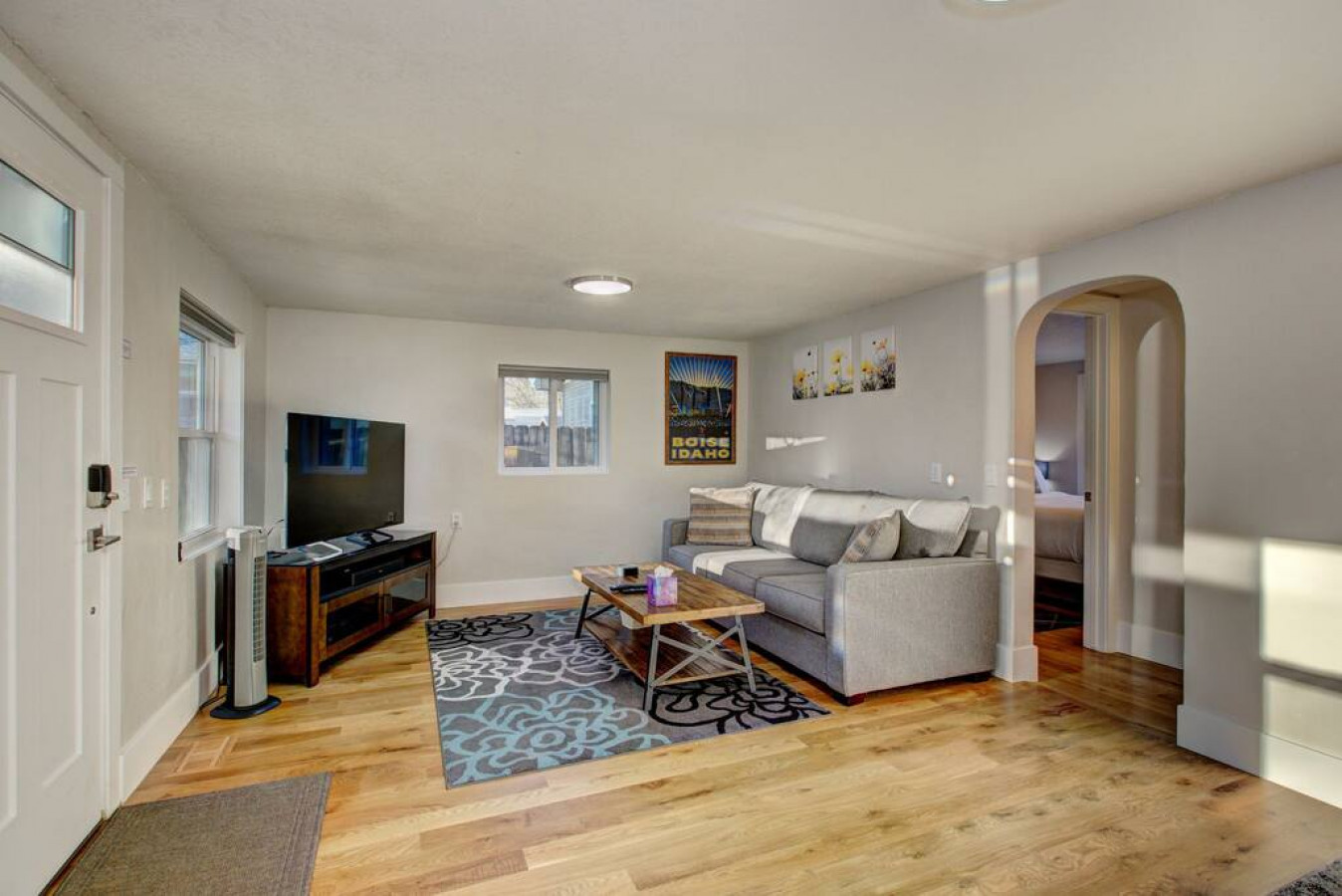 little-blue-bungalow-pet-friendly-fenced-yard!/