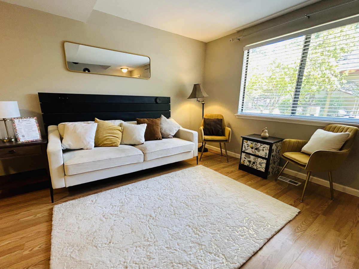 Exquisite Living room - golds and white