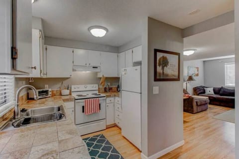 Luxe on Penn, SE Boise, Child-Proof Home