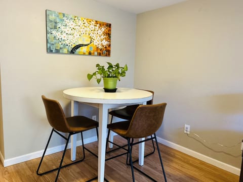 Luxe on Penn, SE Boise, Child-Proof Home