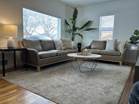 Home Sweet Idahome-2 miles from BSU! Pet Friendly!