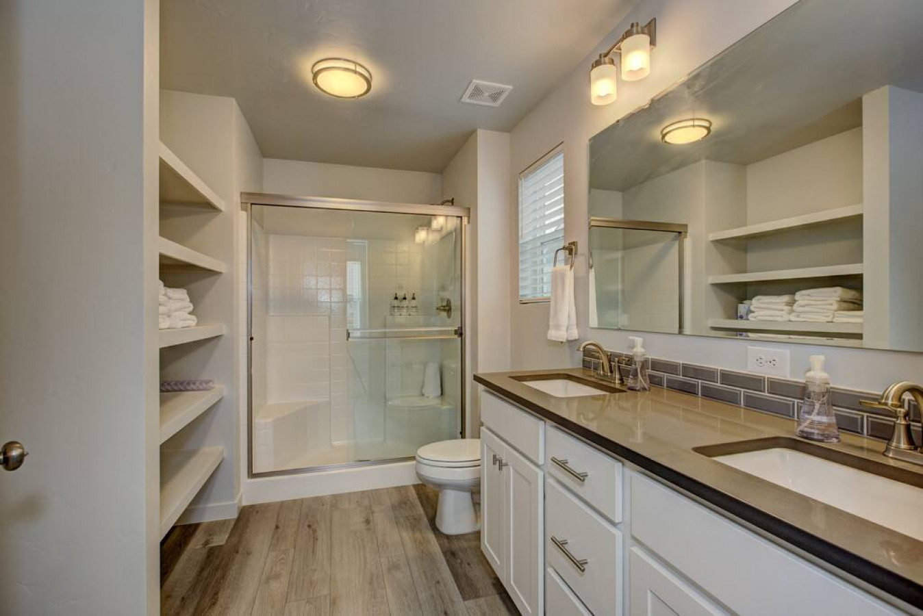 Huge master bathroom