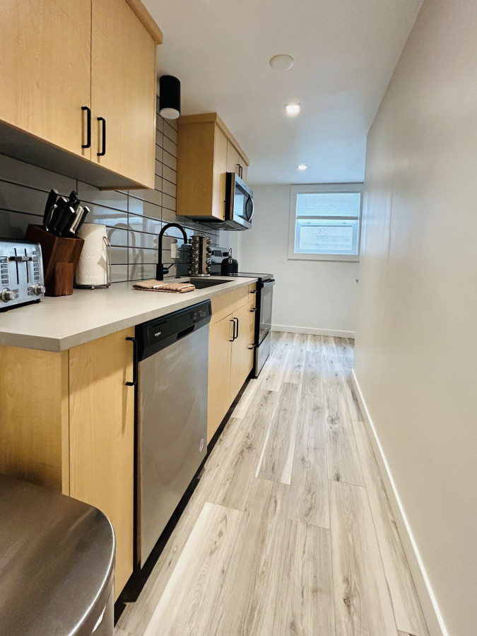 modern-north-end-bungalow-downstairs-wparking!/