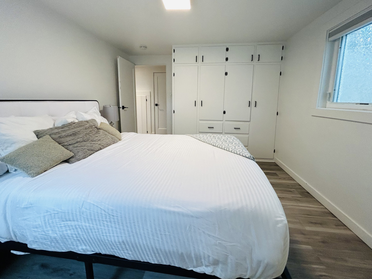 modern-north-end-bungalow-downstairs-wparking!/