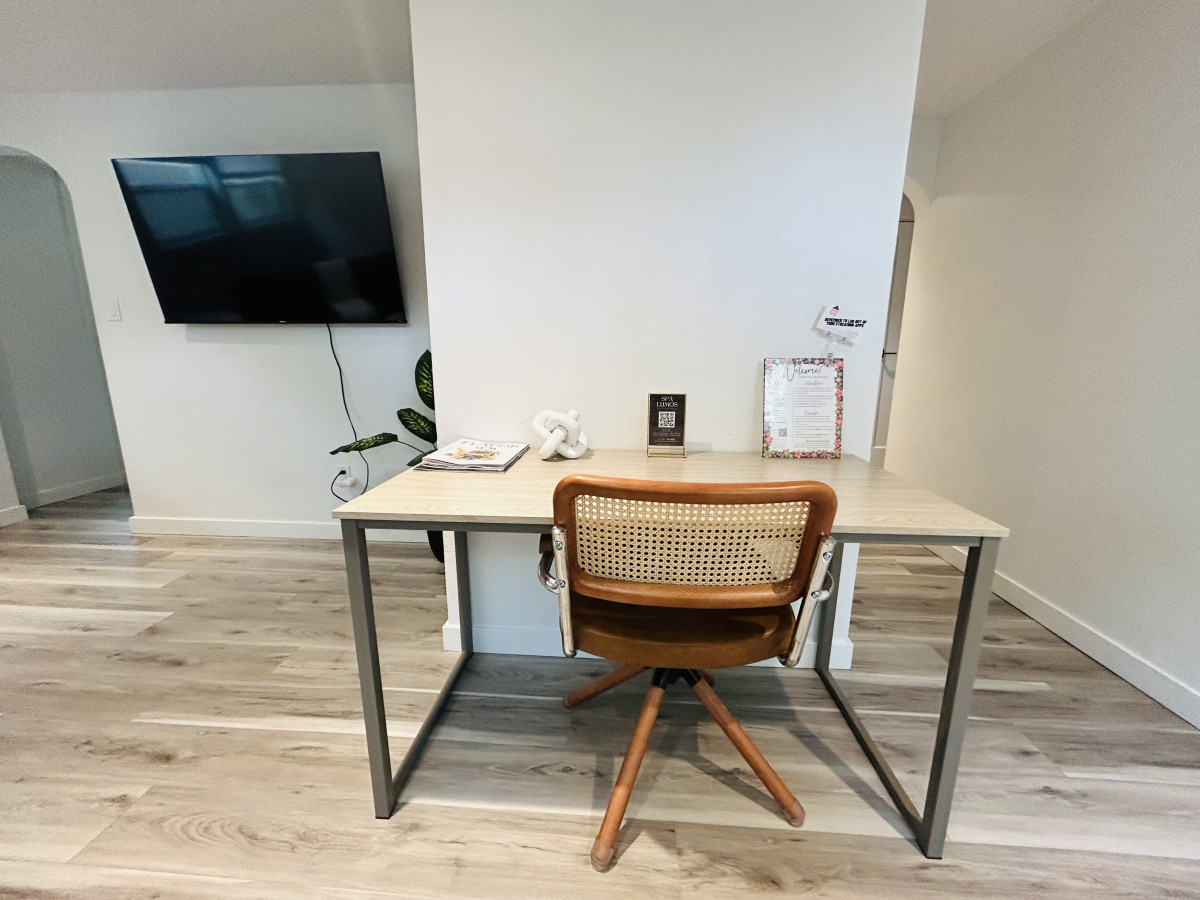 modern-north-end-bungalow-downstairs-wparking!/