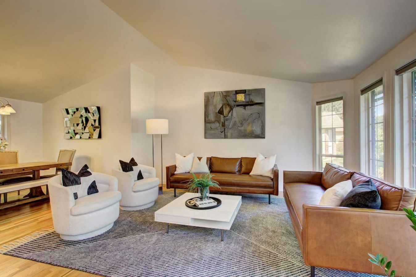 serenity-gardens-hot-tub!-fire-pit!-near-the-river-walk/