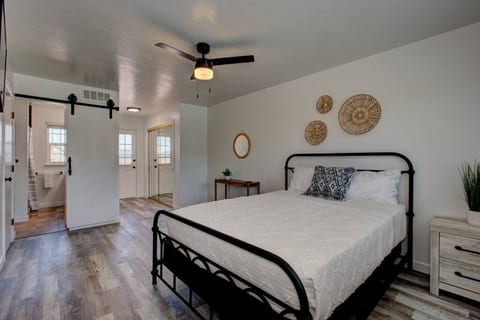 Bedroom 1: Queen bed