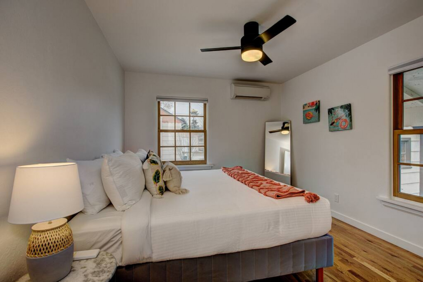 newly-renovated-north-end-bungalow19-wparking/